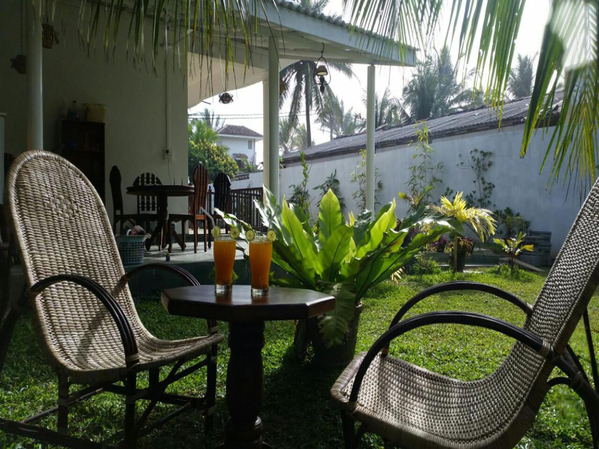 Crystal Oceanic Hotel Ahangama Luaran gambar