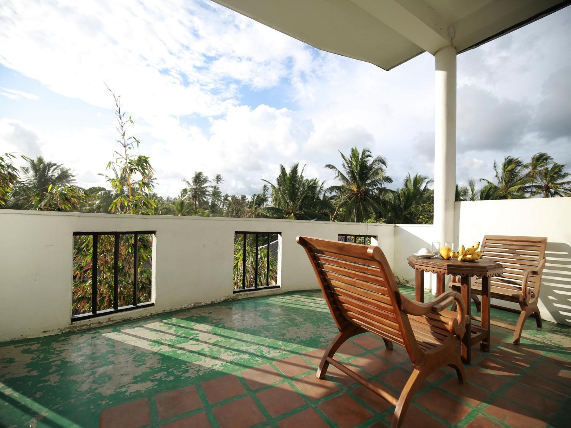 Crystal Oceanic Hotel Ahangama Luaran gambar