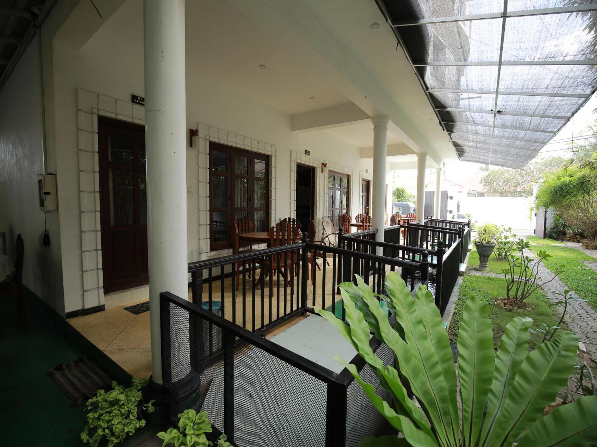 Crystal Oceanic Hotel Ahangama Luaran gambar