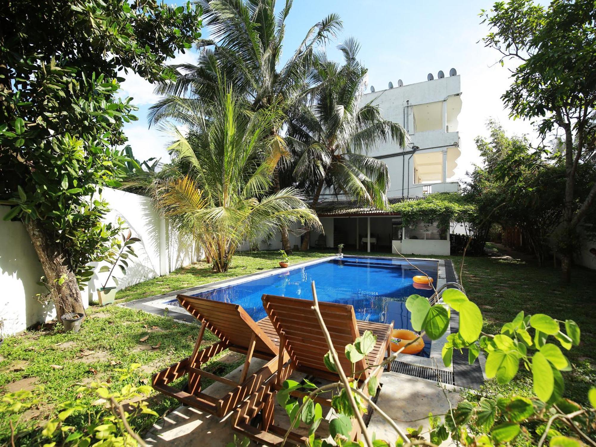 Crystal Oceanic Hotel Ahangama Luaran gambar
